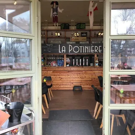 Zee Vakantievilla Begijnhof 5 De Haan Vila *